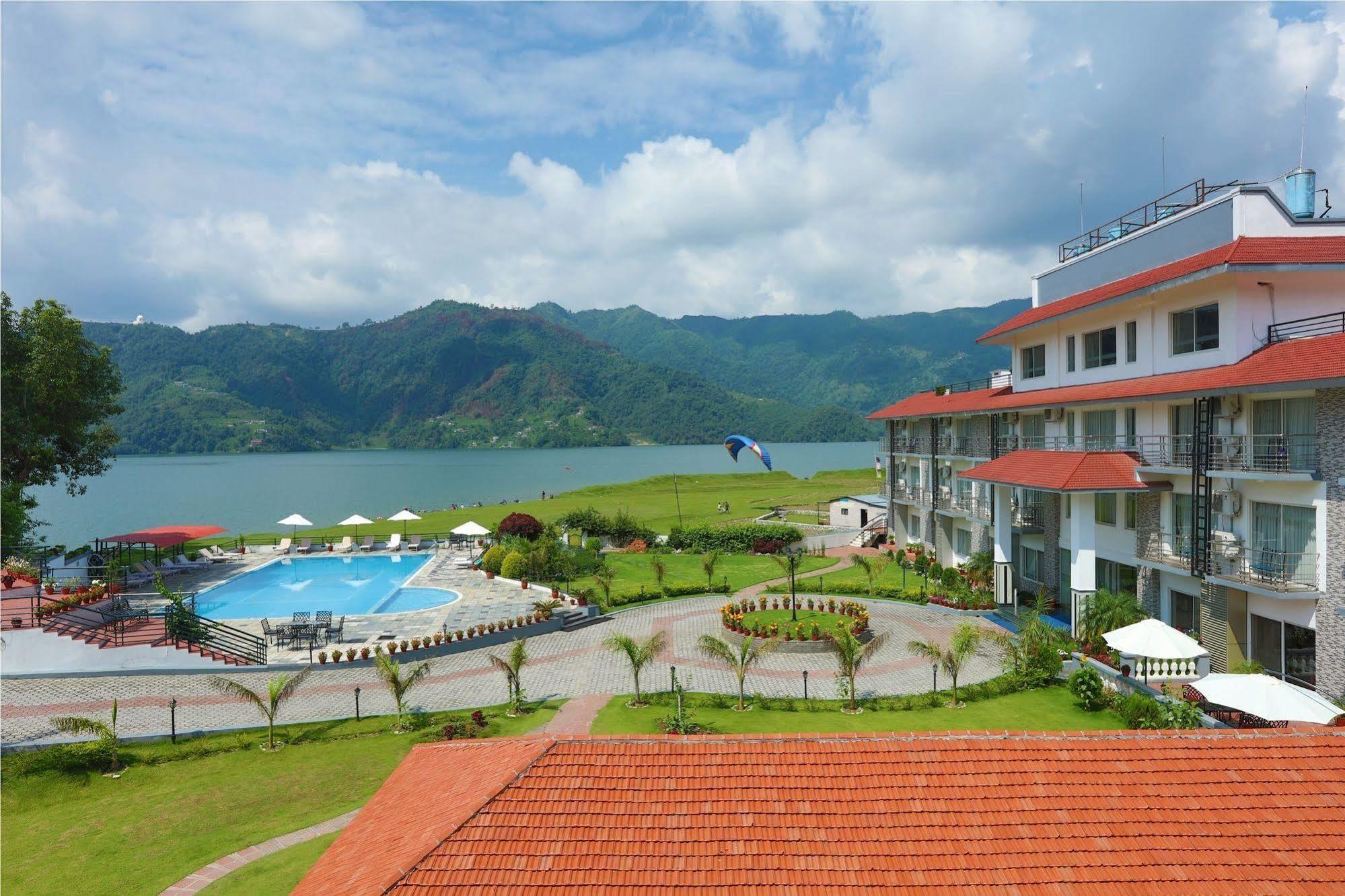 Waterfront Resort By Kgh Group Pokhara Luaran gambar
